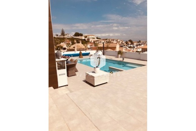 Resale - Villa -
Rojales - Inland