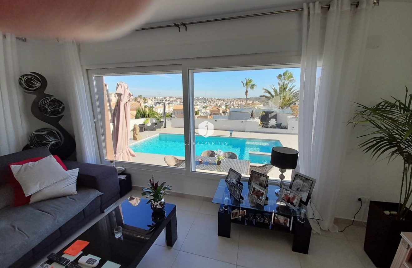 Resale - Villa -
Rojales - Inland