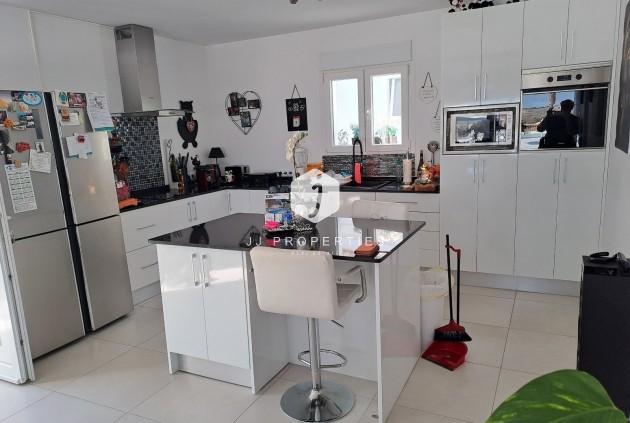 Resale - Villa -
Rojales - Inland