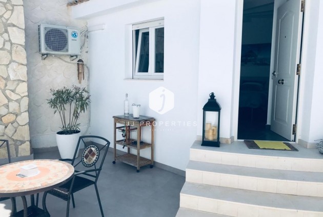 Resale - Villa -
Rojales - Inland