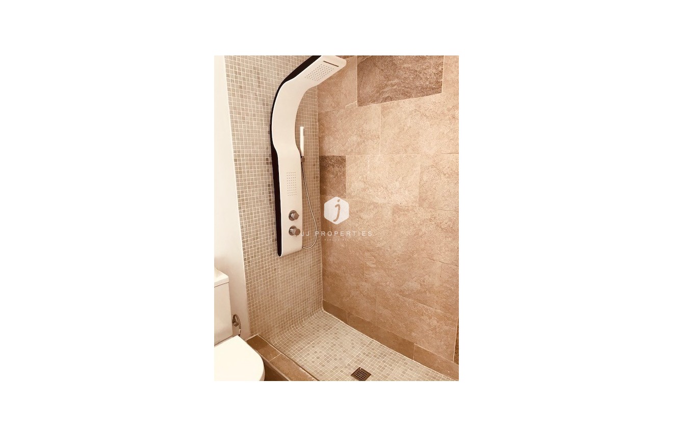 Resale - Villa -
Rojales - Inland