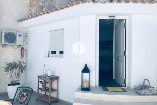 Resale - Villa -
Rojales - Inland