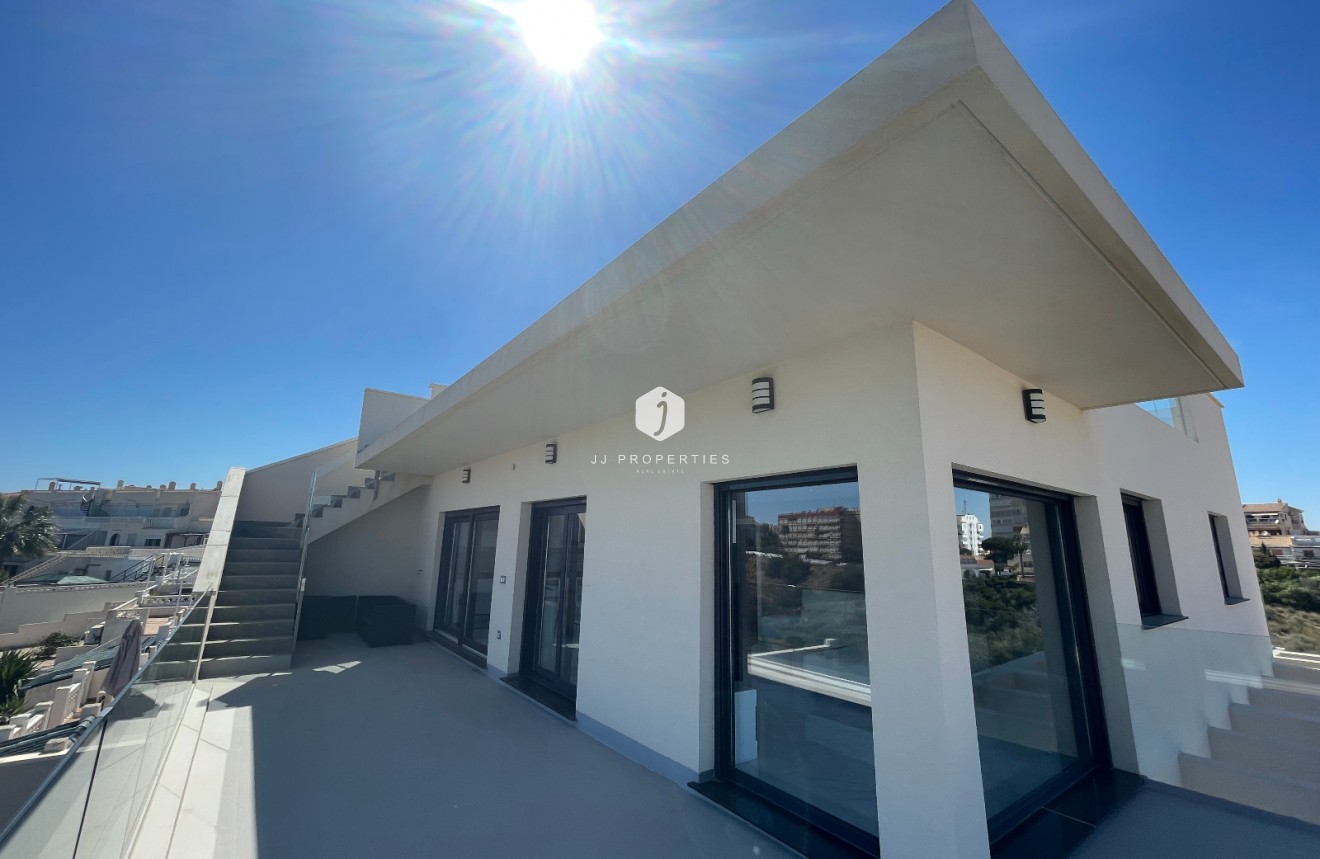 Resale - Villa -
La Mata - Costa Blanca