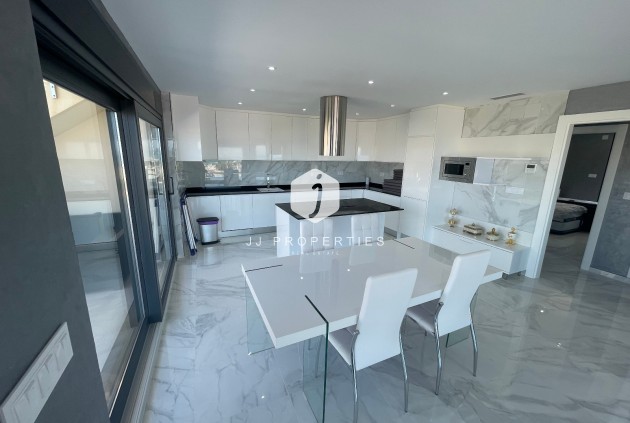 Resale - Villa -
La Mata - Costa Blanca