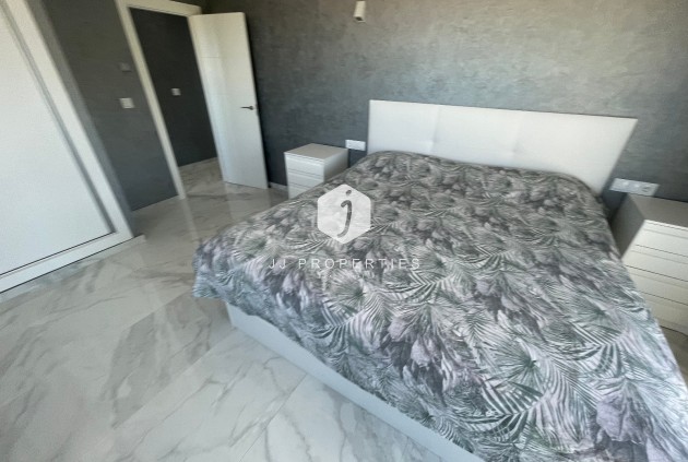 Resale - Villa -
La Mata - Costa Blanca