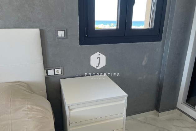 Resale - Villa -
La Mata - Costa Blanca