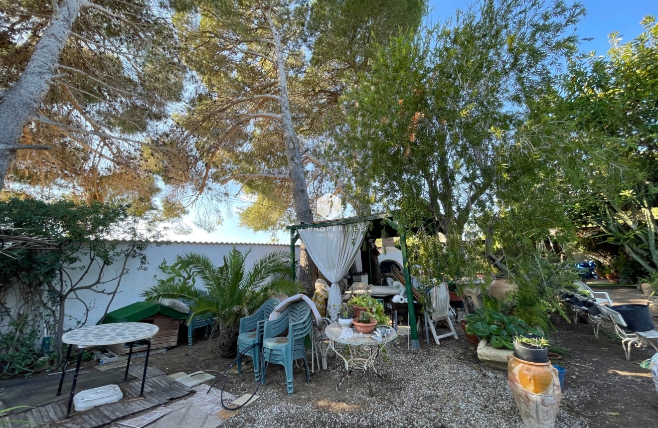 Aus zweiter Hand - Villa -
Orihuela Costa - Costa Blanca