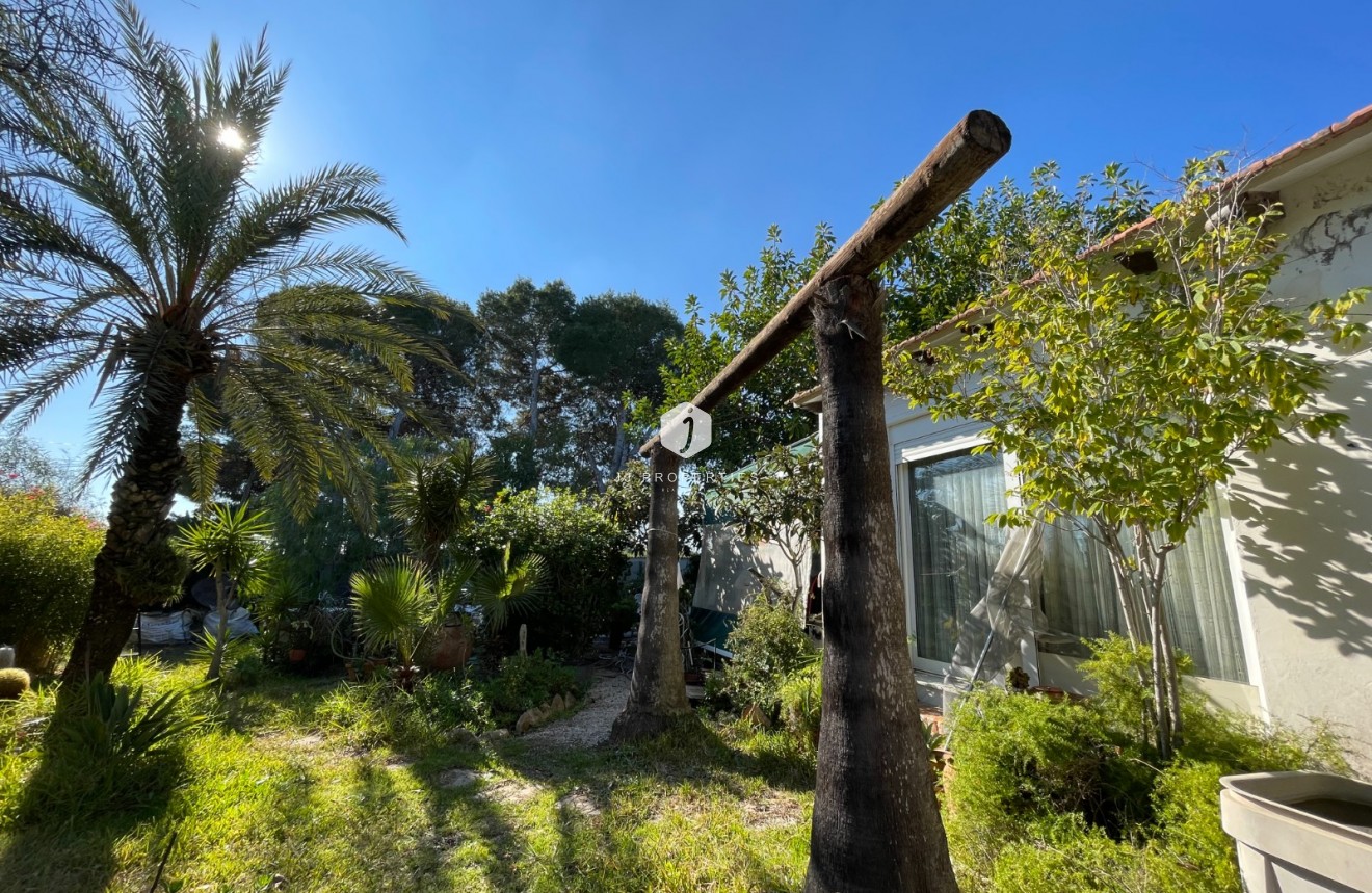 Aus zweiter Hand - Villa -
Orihuela Costa - Costa Blanca