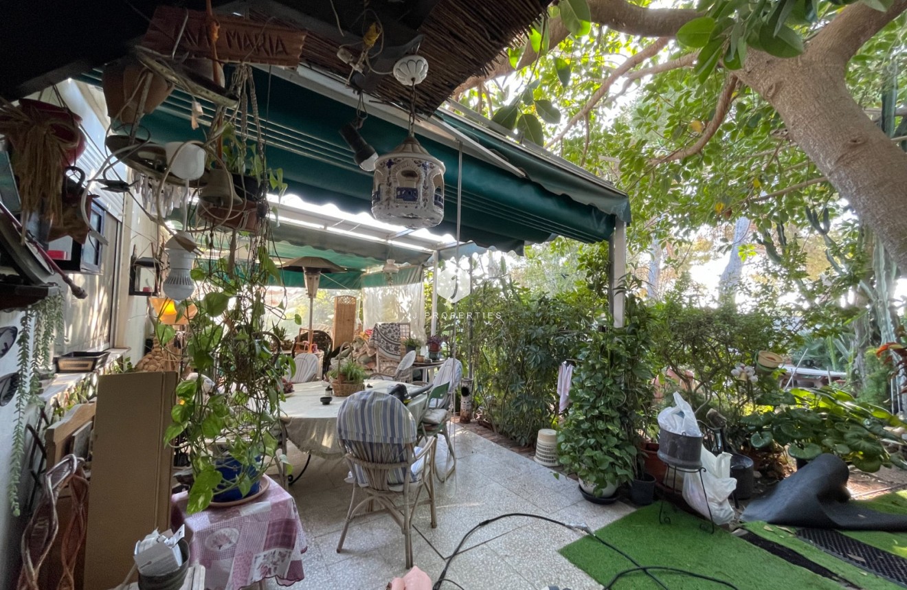 Aus zweiter Hand - Villa -
Orihuela Costa - Costa Blanca