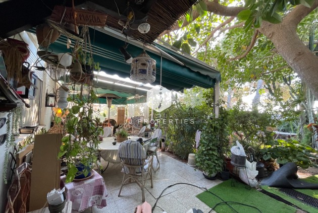 Aus zweiter Hand - Villa -
Orihuela Costa - Costa Blanca