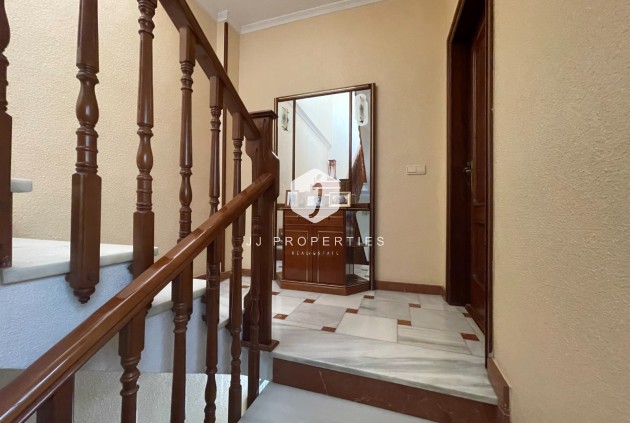 D'occasion - Villa -
San Miguel de Salinas - Inland