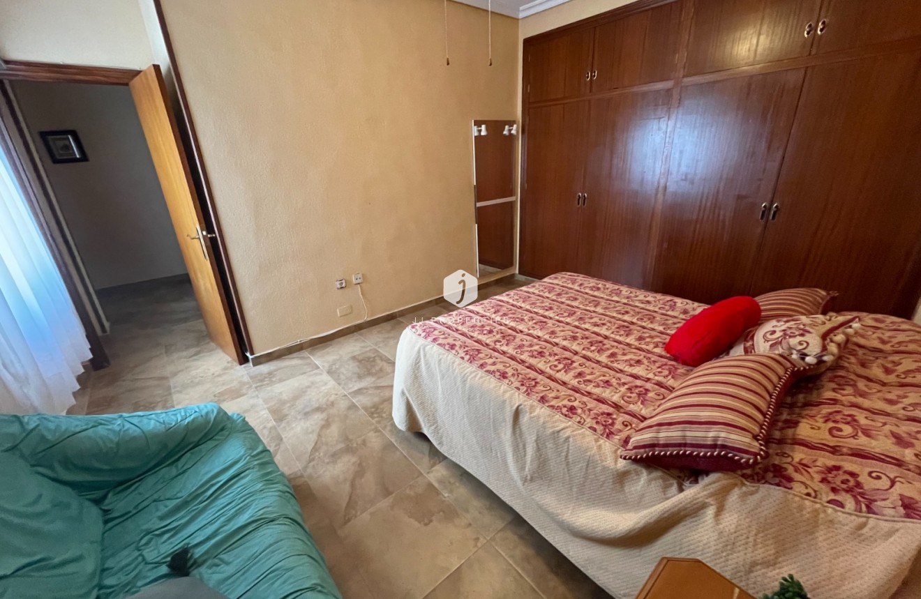 D'occasion - Villa -
San Miguel de Salinas - Inland