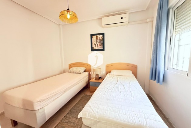 Resale - Apartment / flat -
Orihuela Costa - Costa Blanca