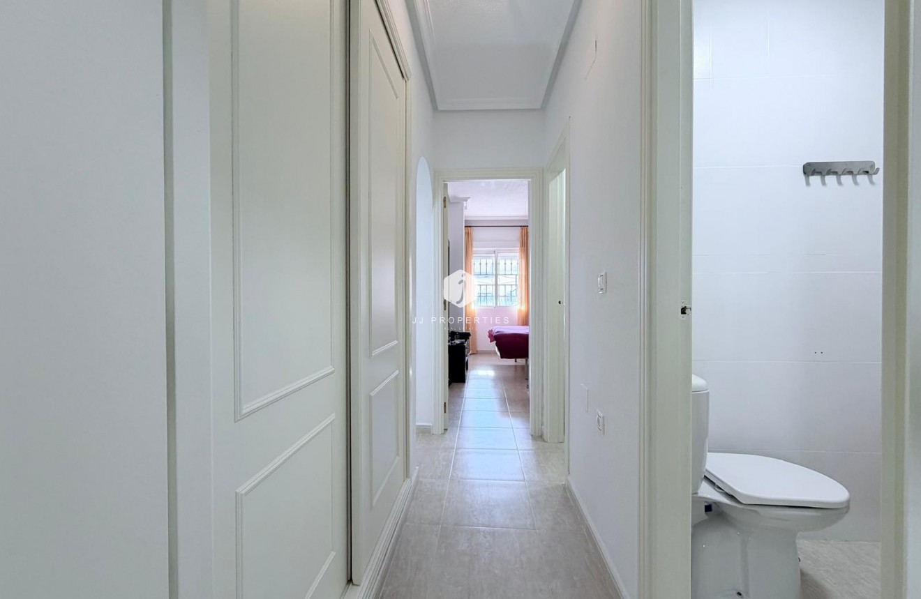 Resale - Apartment / flat -
Orihuela Costa - Costa Blanca