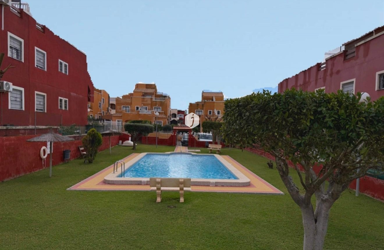 Resale - Apartment / flat -
Orihuela Costa - Costa Blanca