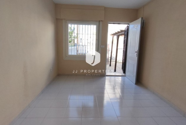 Resale - Chalet -
Torrevieja - Los Balcones