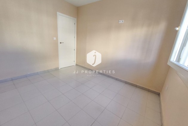 Resale - Chalet -
Torrevieja - Los Balcones