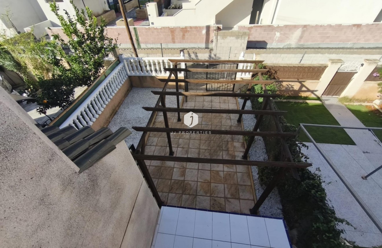 Resale - Chalet -
Torrevieja - Los Balcones