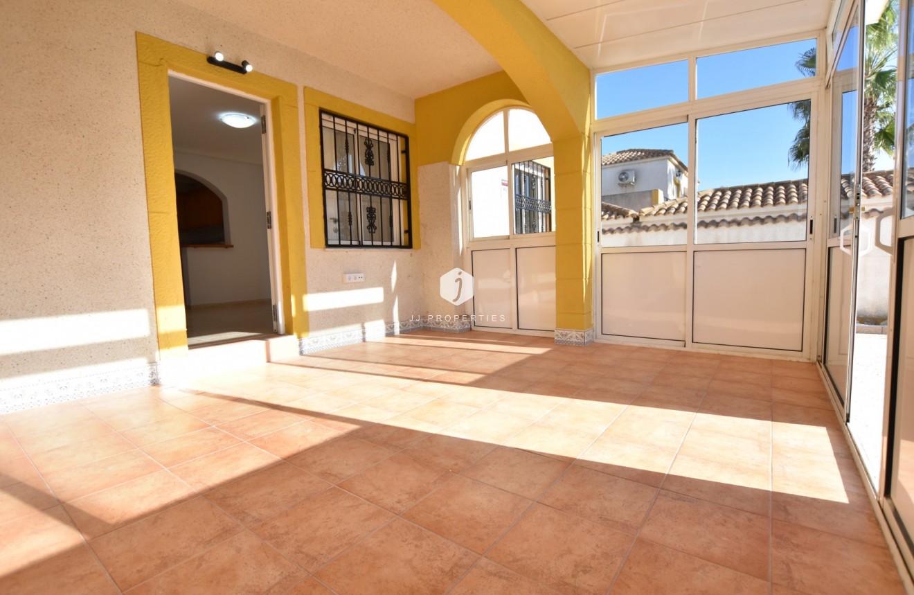 Resale - Chalet -
Orihuela Costa - Costa Blanca