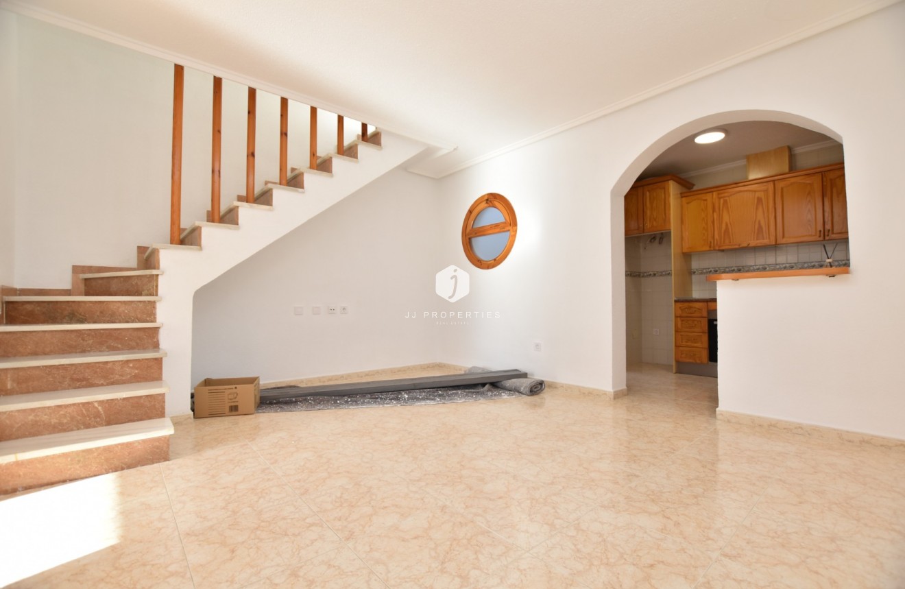 Resale - Chalet -
Orihuela Costa - Costa Blanca