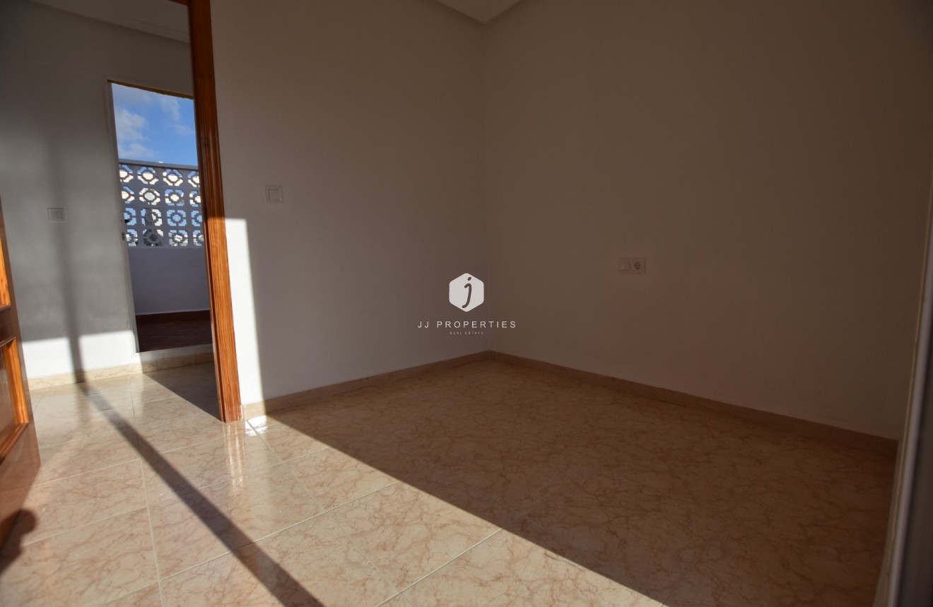 Resale - Chalet -
Orihuela Costa - Costa Blanca