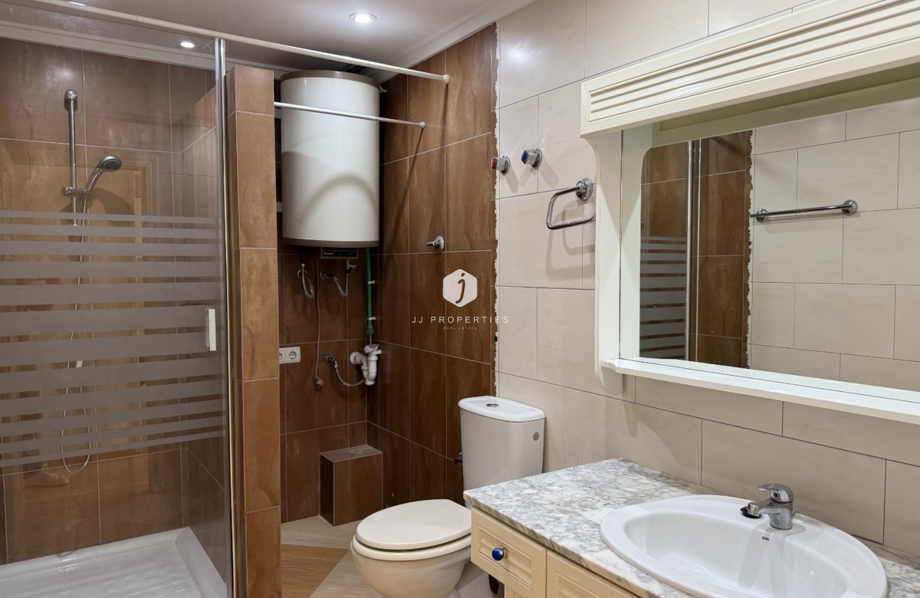 D'occasion - Appartement -
Torrevieja - Costa Blanca