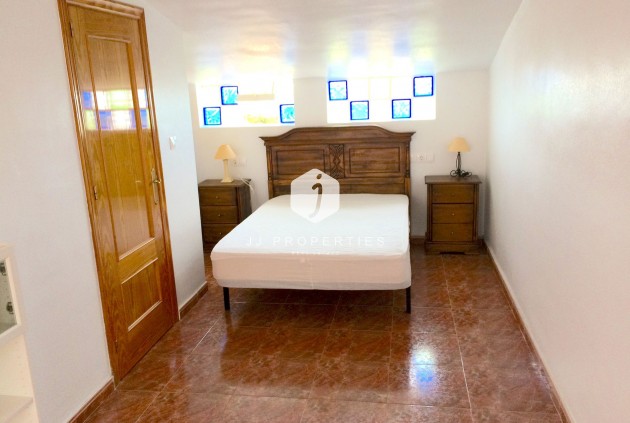 Aus zweiter Hand - Chalet -
Playa Flamenca - Costa Blanca