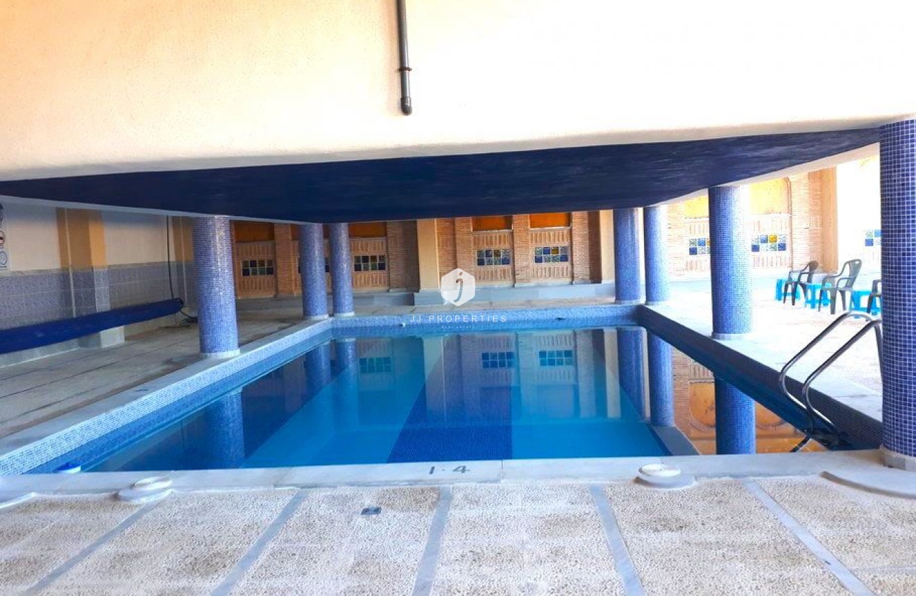 Aus zweiter Hand - Chalet -
Playa Flamenca - Costa Blanca