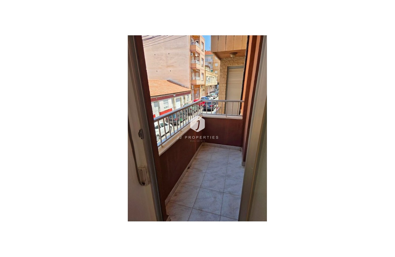 Resale - Apartment / flat -
Torrevieja - Costa Blanca