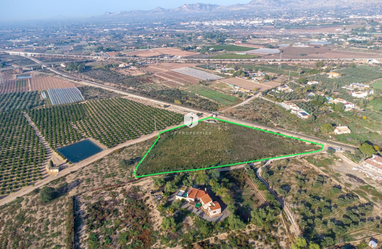 Resale - Country Property -
Crevillente