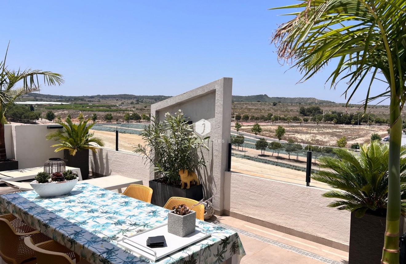 Resale - Apartment / flat -
San Miguel de Salinas - Inland