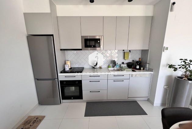 Resale - Apartment / flat -
San Miguel de Salinas - Inland