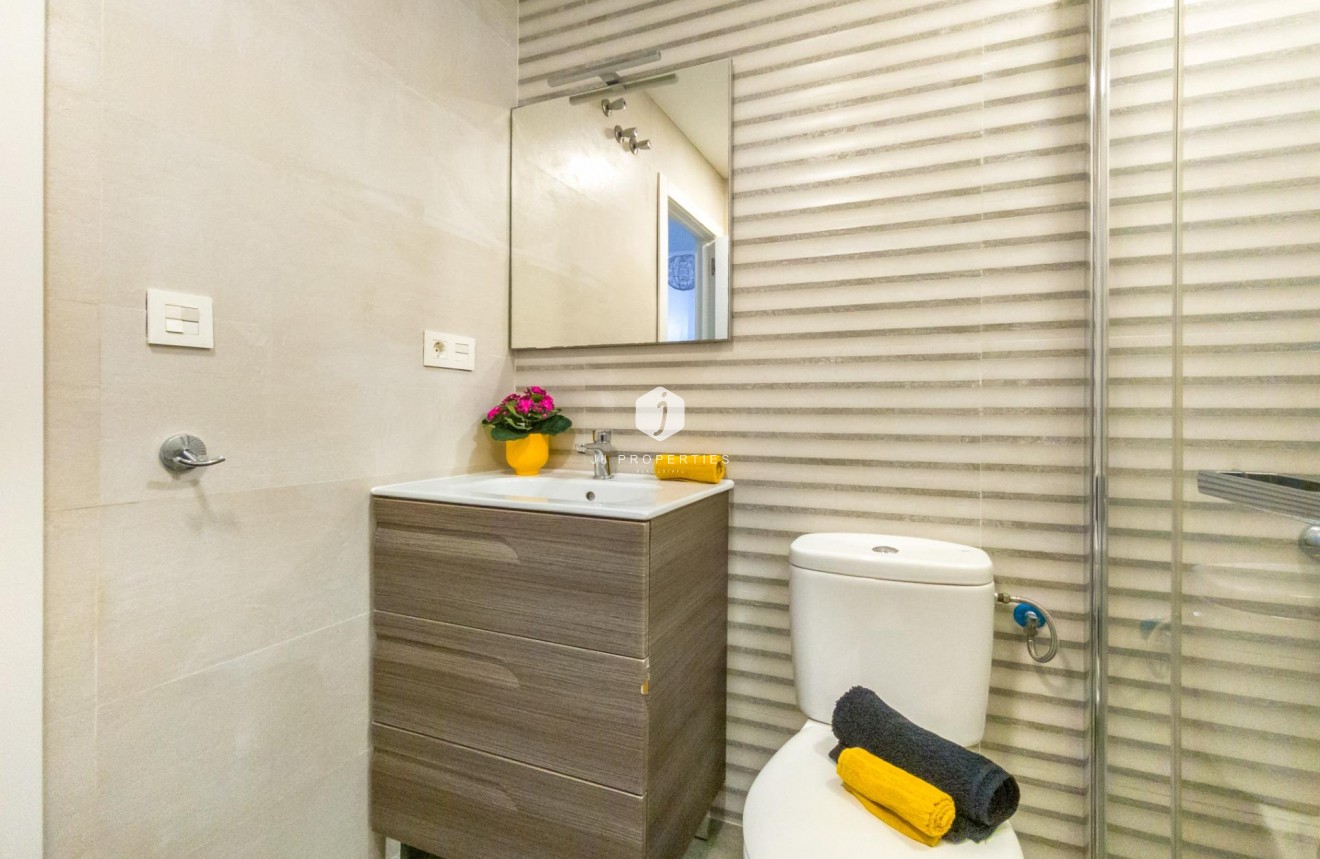 Resale - Apartment / flat -
Torrevieja - Estacion de autobuses