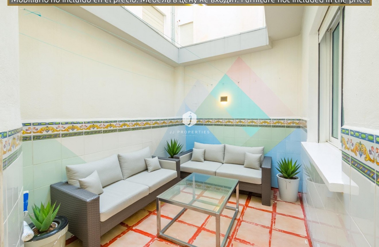 Resale - Apartment / flat -
Torrevieja - Estacion de autobuses