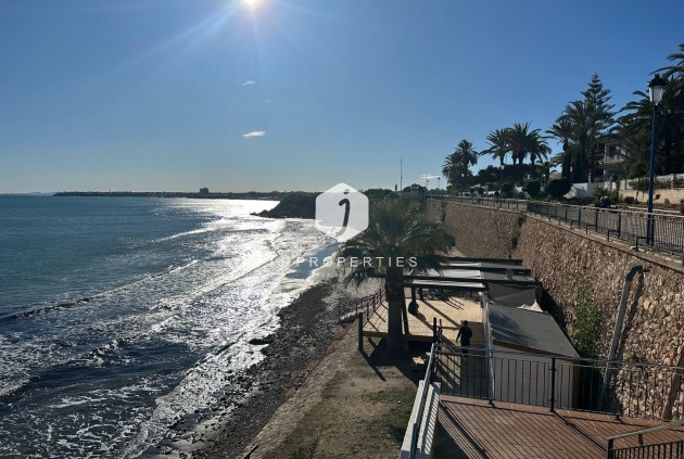 Resale - Apartment / flat -
Punta Prima - Costa Blanca