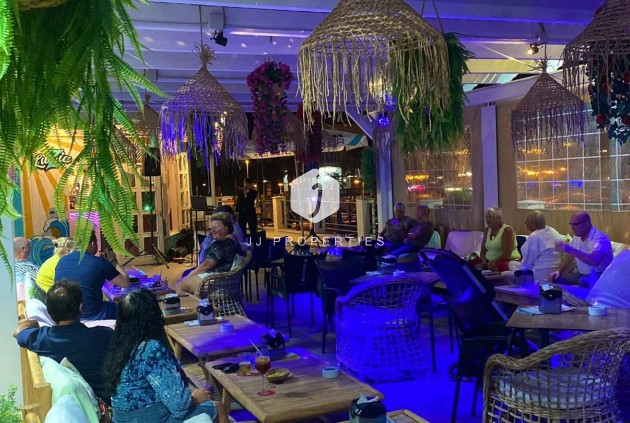 Resale - Apartment / flat -
Punta Prima - Costa Blanca