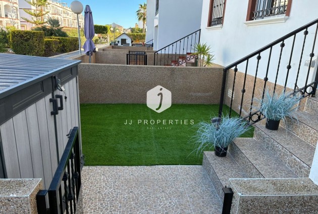 Resale - Apartment / flat -
Punta Prima - Costa Blanca