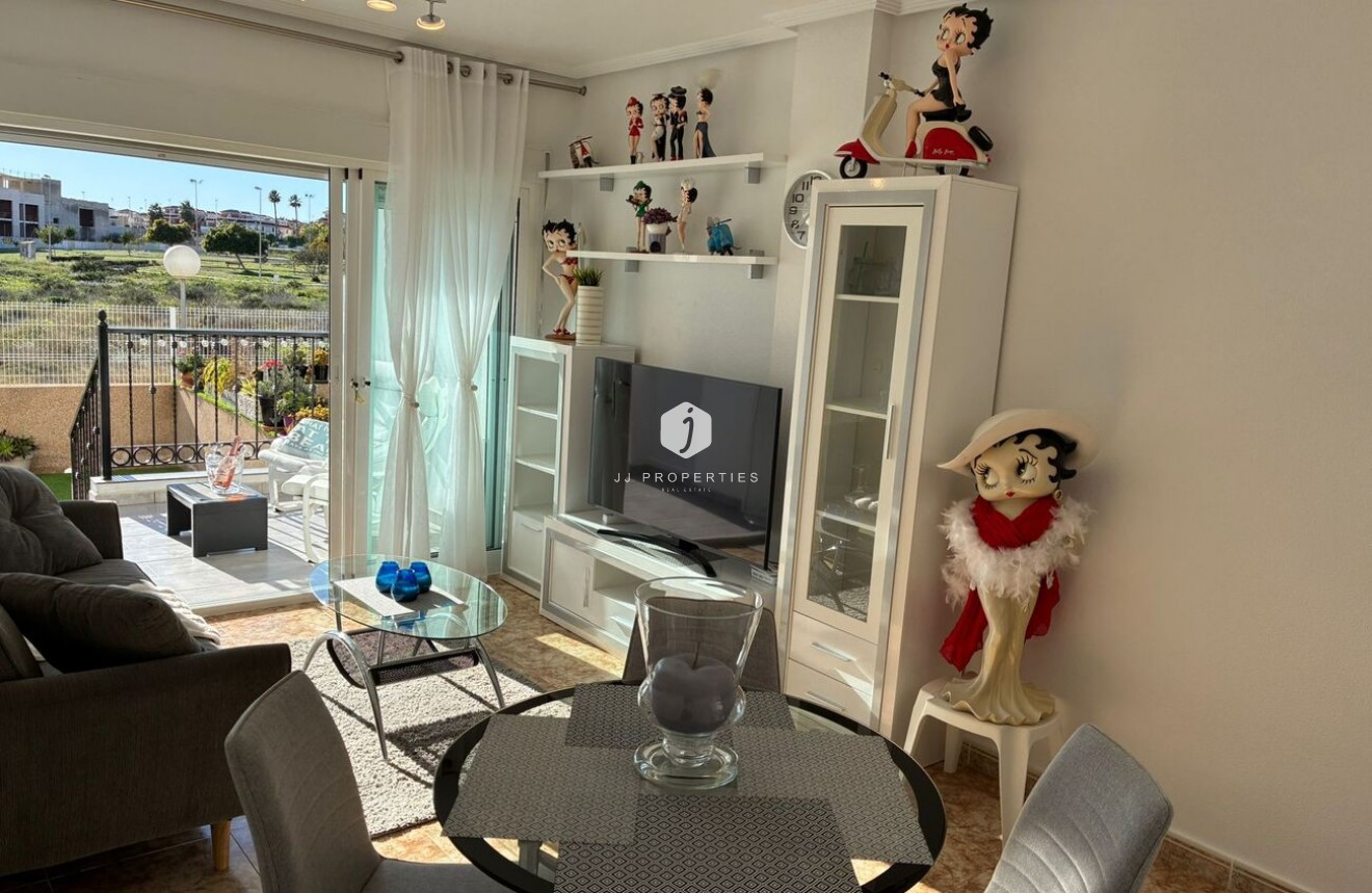 Resale - Apartment / flat -
Punta Prima - Costa Blanca