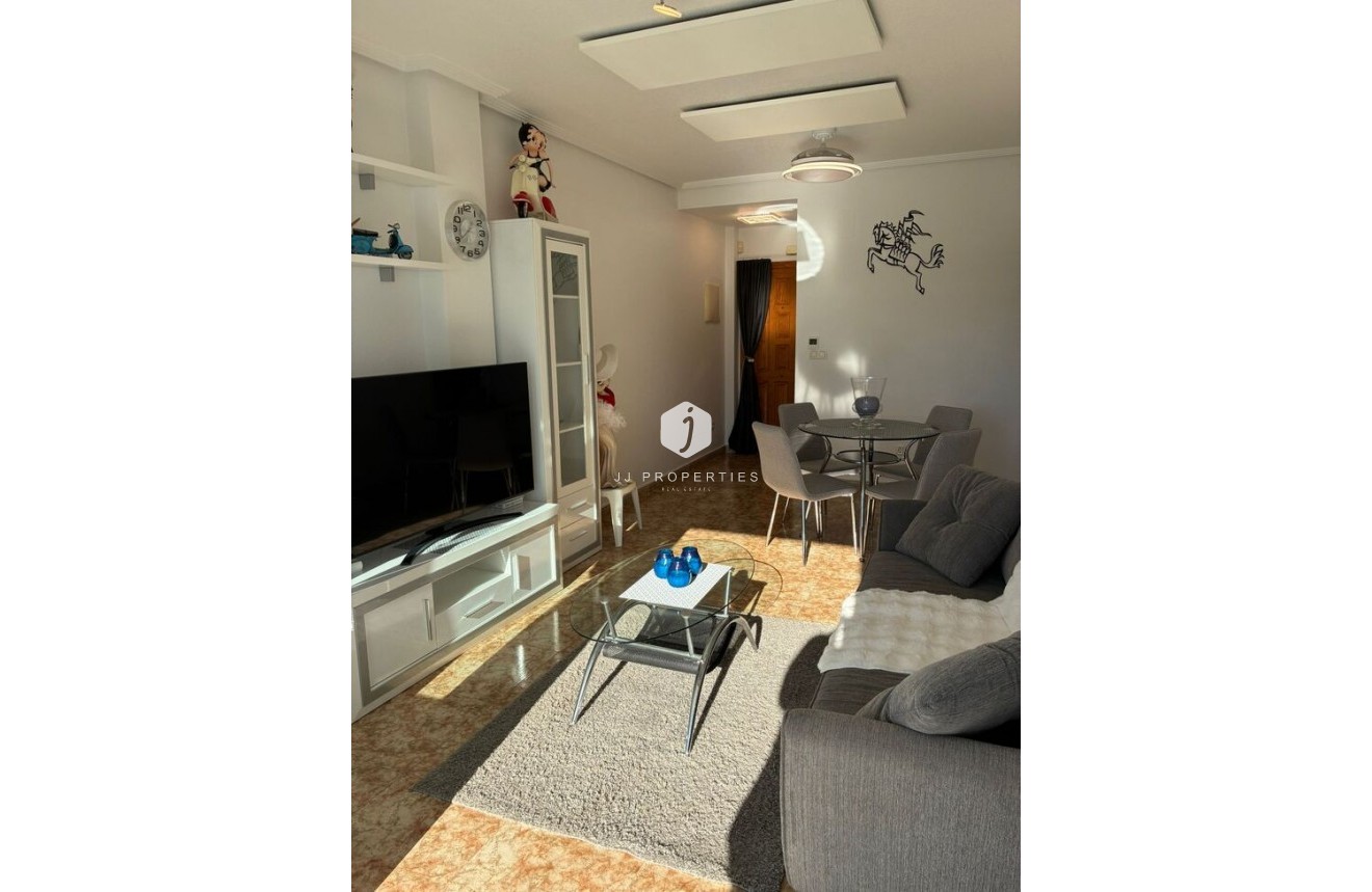 Resale - Apartment / flat -
Punta Prima - Costa Blanca