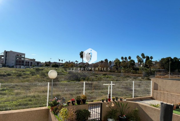 Resale - Apartment / flat -
Punta Prima - Costa Blanca