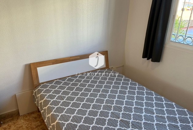 Resale - Apartment / flat -
Punta Prima - Costa Blanca