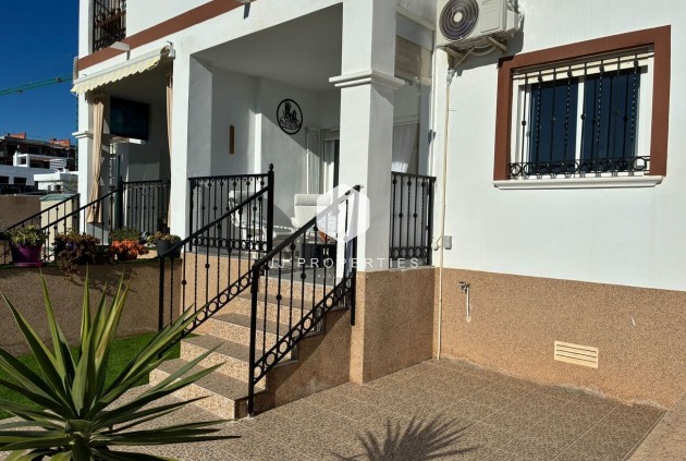 Resale - Apartment / flat -
Punta Prima - Costa Blanca