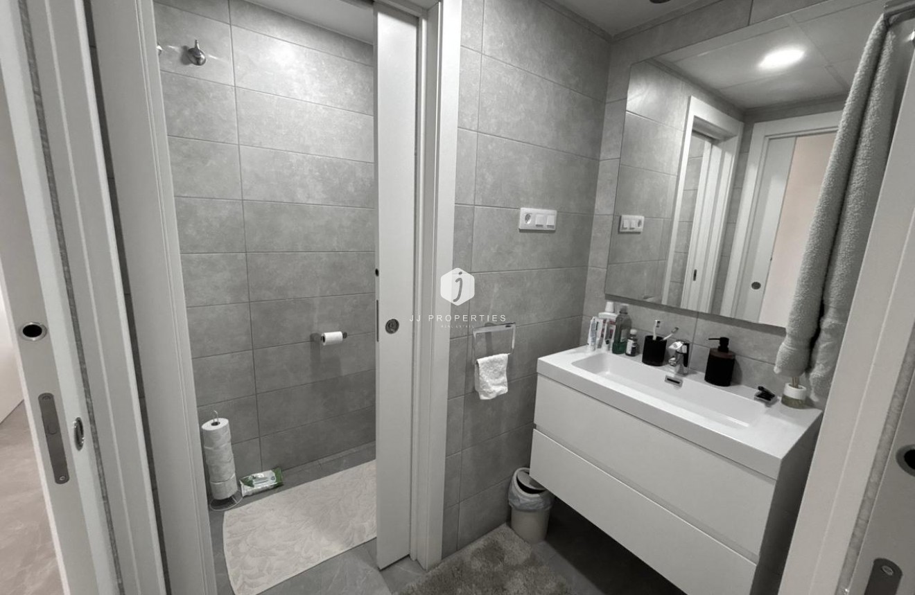 Resale - Apartment / flat -
Playa Flamenca - Costa Blanca