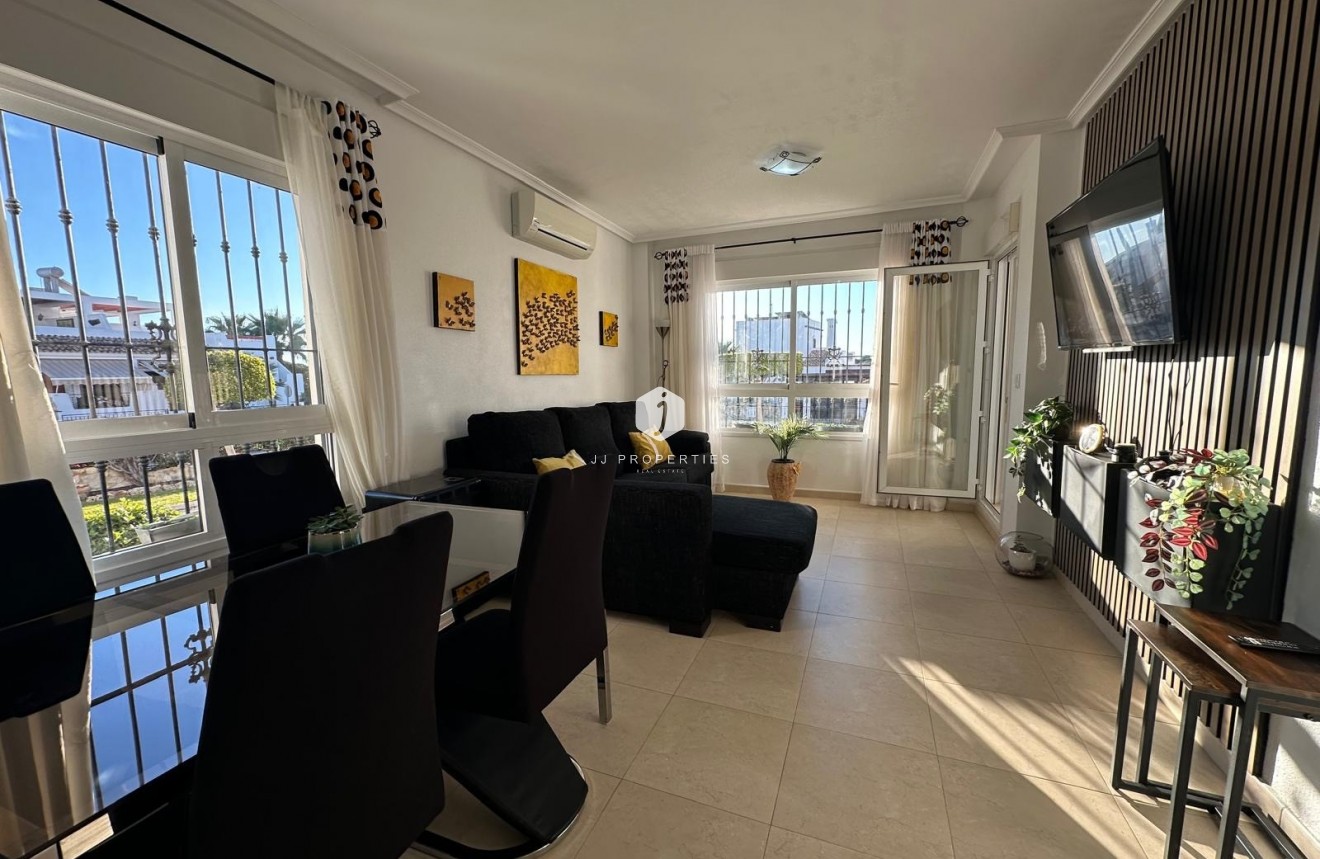 Resale - Apartment / flat -
Campoamor - Costa Blanca