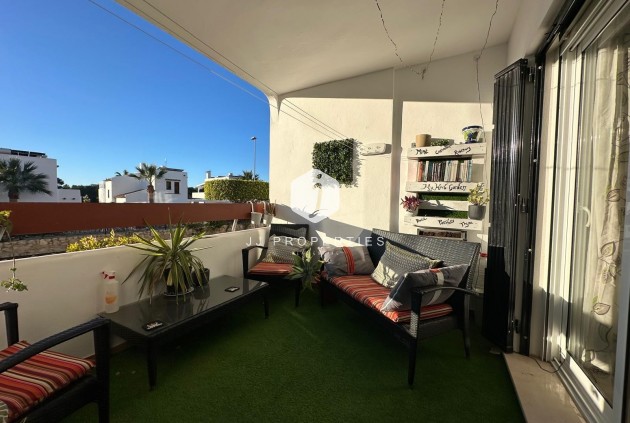 Resale - Apartment / flat -
Campoamor - Costa Blanca