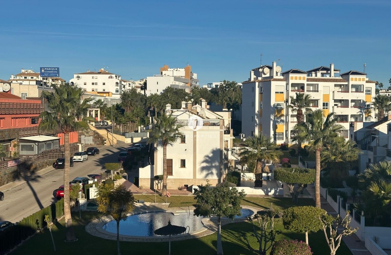 Resale - Apartment / flat -
Campoamor - Costa Blanca
