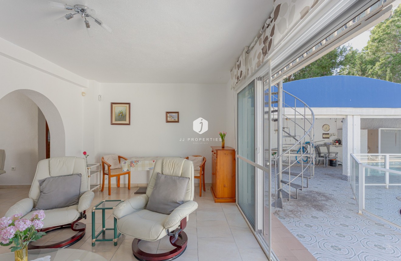 Tweedehands - Villa -
Torrevieja - Costa Blanca