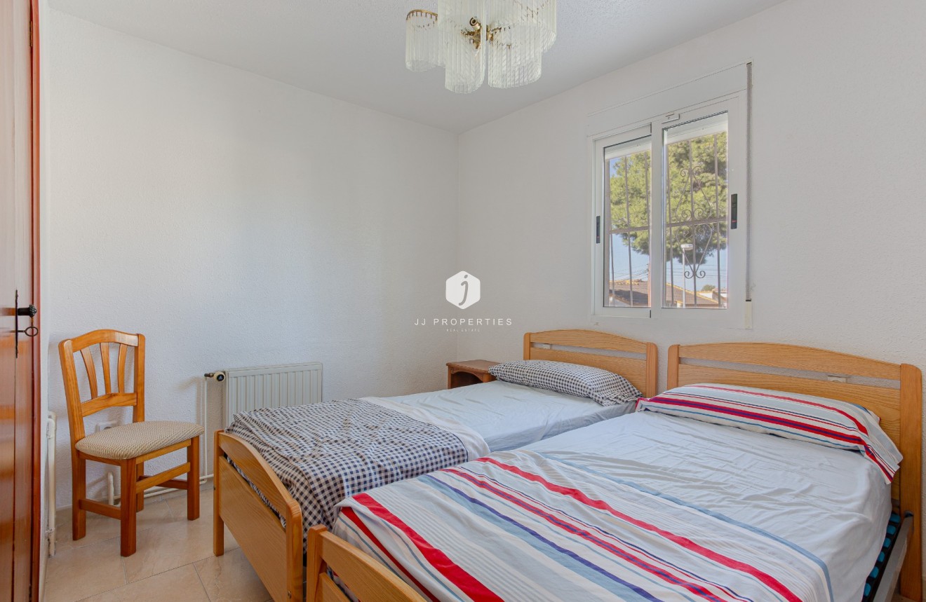 Tweedehands - Villa -
Torrevieja - Costa Blanca