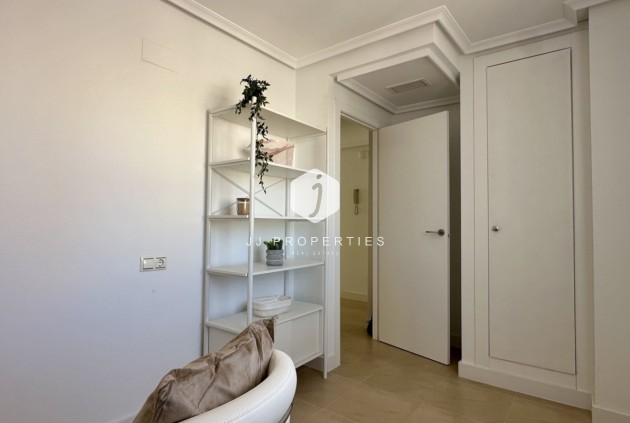 Resale - Apartment / flat -
Torrevieja - Costa Blanca