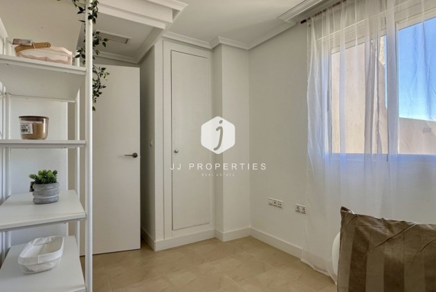 Resale - Apartment / flat -
Torrevieja - Costa Blanca